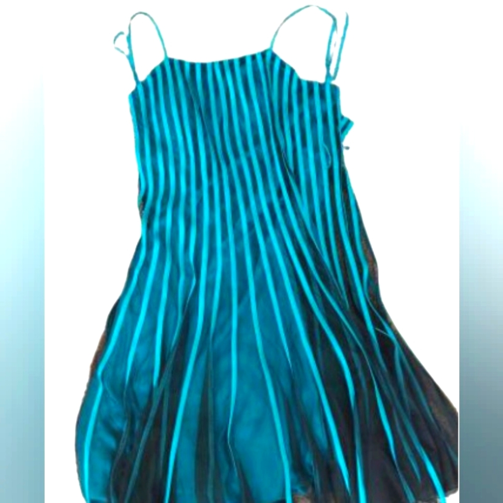 Zip able Blue & Black silk design dress